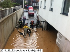 2014_10_22-poplave v Ljubljani-5